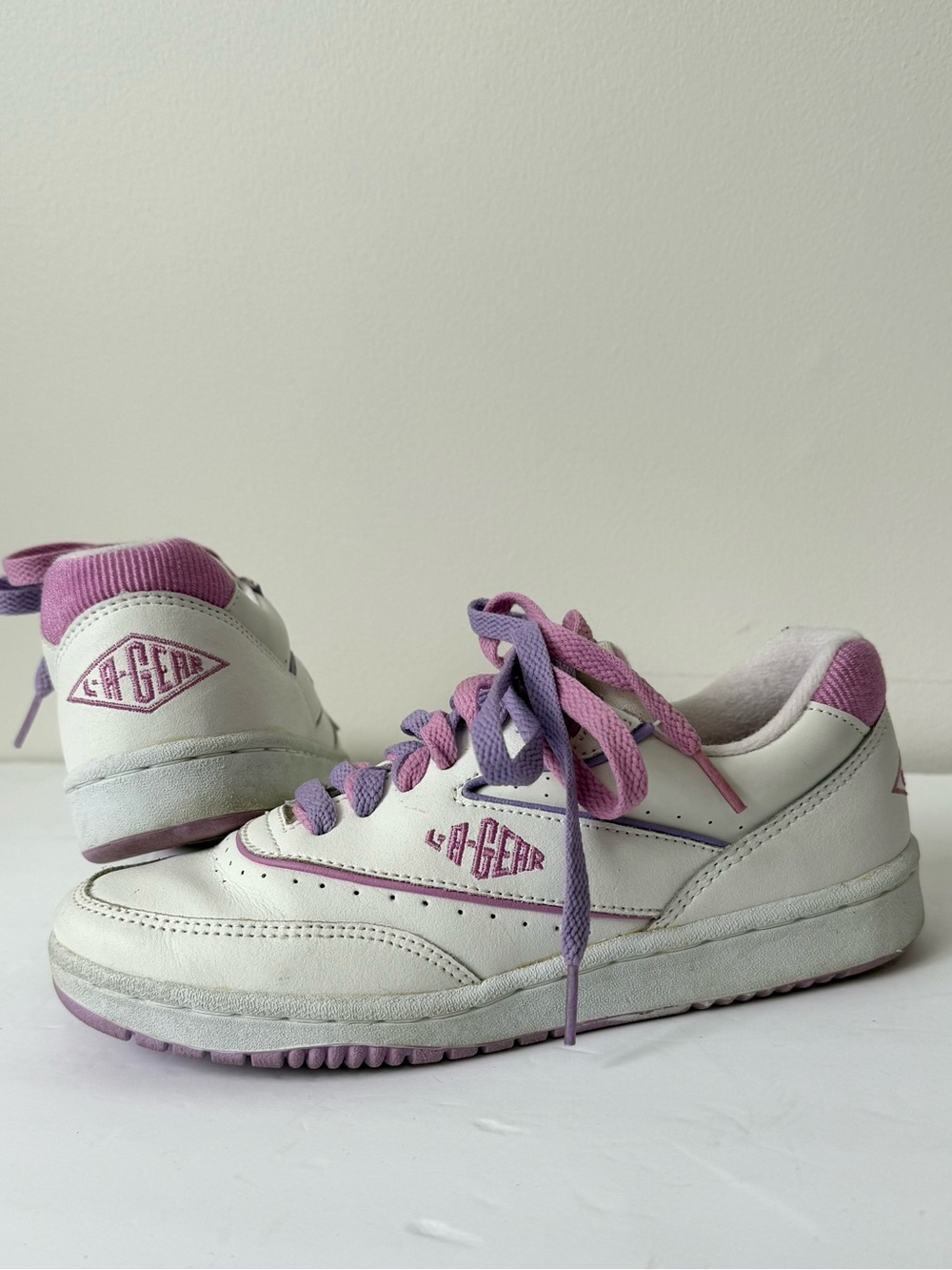 Vintage Y2K LA Gear Size 6 1/2 Retro Trainers Pink Purple Accents Double Laces